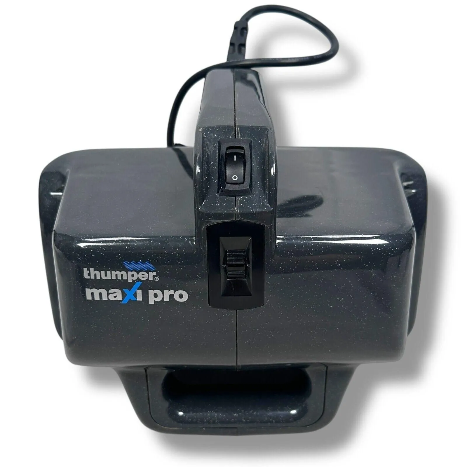 Product image for Thumper Maxi Pro Professional Deep Tissue Percussion Full Body Massager Black