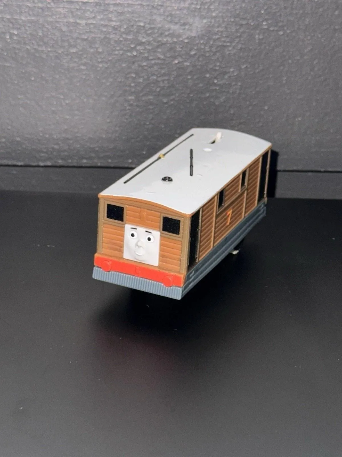 Product image for Thomas Trackmaster Motorized Train Engine - TOBY the TRAM - 2013 Mattel - Works