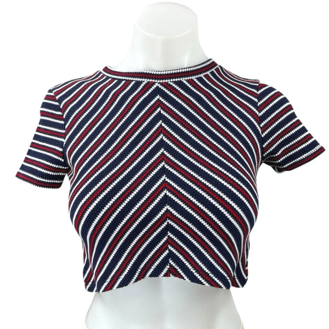 Product image for Trafaluc by Zara Blue Red White Striped Chevron Textured Crew Neck Crop Top Sz S - Tops - S - pre-owned---excellent - Trafaluc by Zara