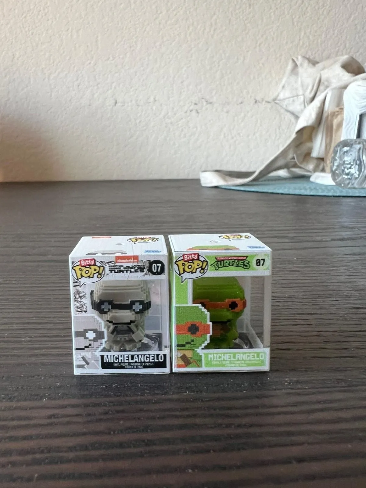 Product image for 2 CHASE 8-Bit Michelangelo #07 Funko Bitty Pops 4K PIECE TMNT B&W Ninja Turtles