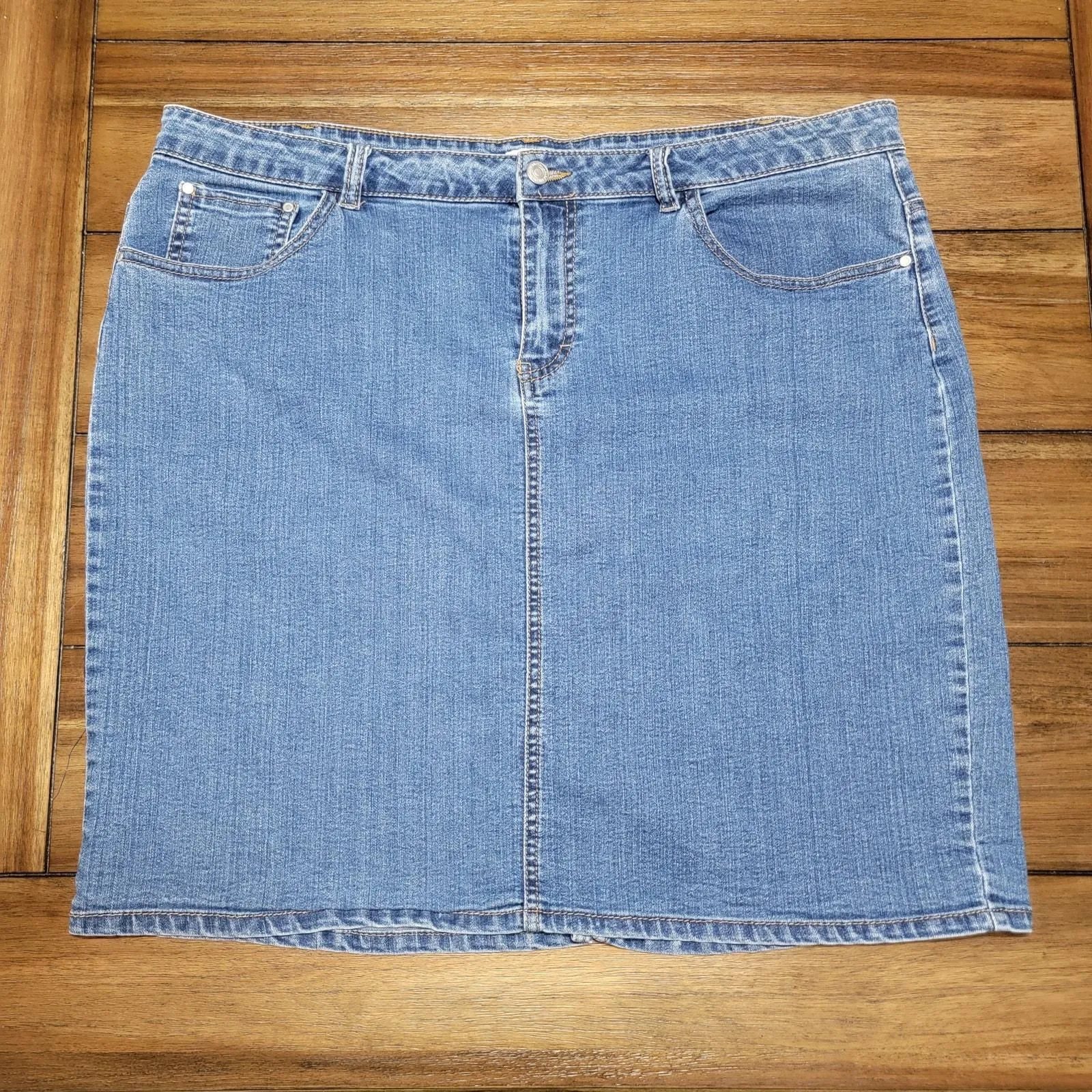 Product image for Jaclyn Smith Denim Midi Skirt - Size 18