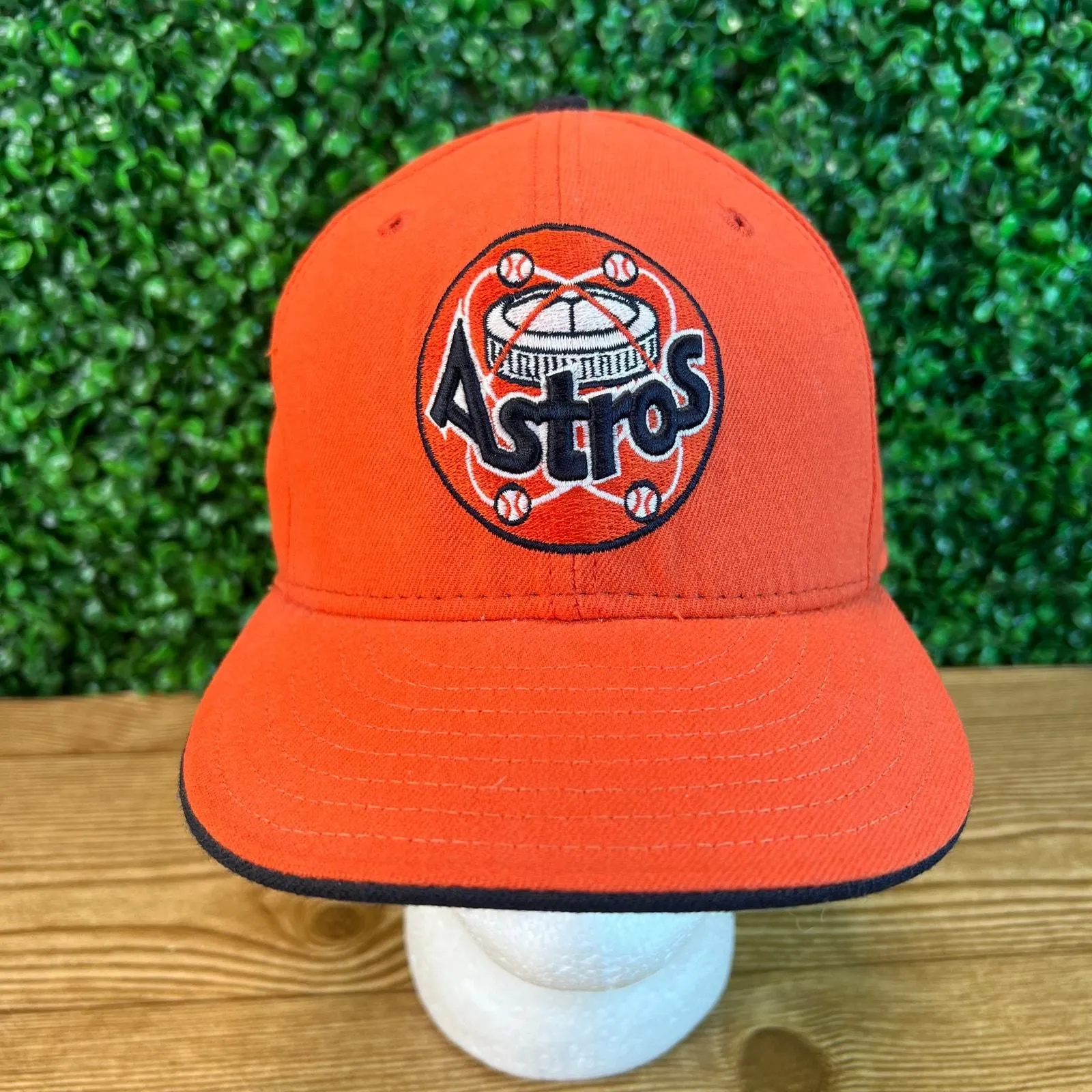Product image for Houston Astros Astrodome New Era Fitted Baseball Hat Cap Size 7 1/2 - pre-owned---good - new era