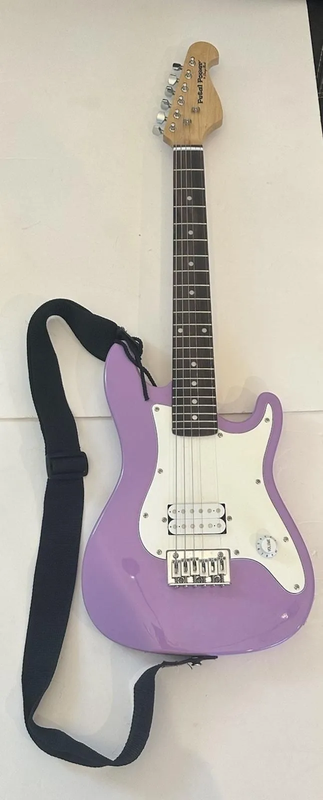 Product image for Dasiy Rock Petal Power Guitar Tested Needs New Strings No Mini Amp
