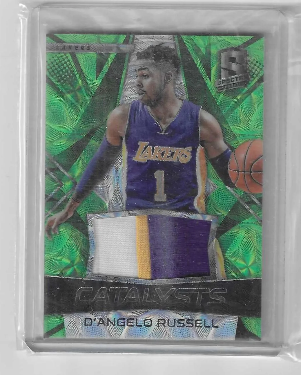 Product image for 2016-17 Panini Spectra D'Angelo Russell Patch(3 Color) #25/25--Lakers - 2016 - Basketball - Patch - Panini - D'Angelo Russell - 2016 Panini Spectra - Los Angeles Lakers - Green
