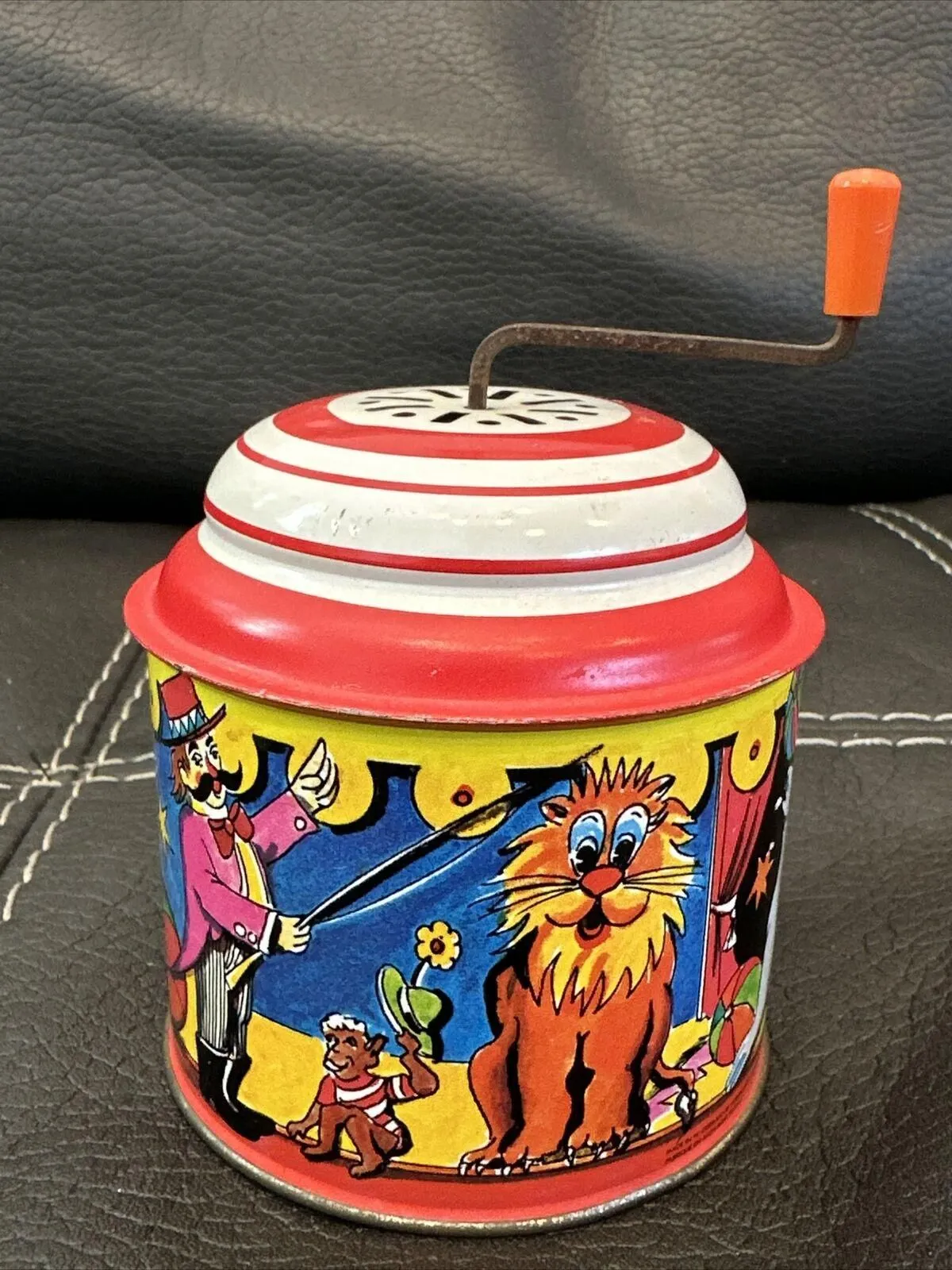 Product image for Vintage Wind Up Noise Maker Circus West Germany Lorenz Zirndor