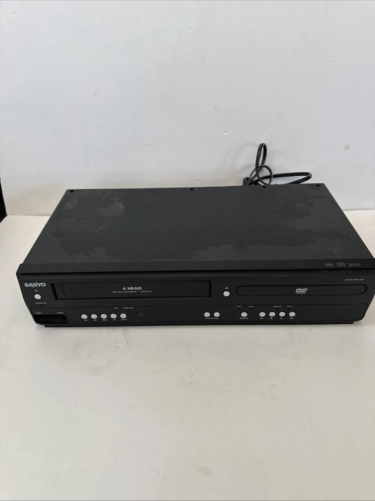 Product image for Sanyo VCR DVD Combo Player Model FWDV225F 4 Head VHS TESTED - No Remote