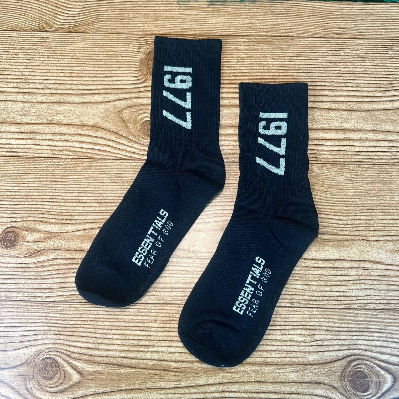 Product image for Fear of God Essentials 1977 Black Crew Socks  1 Sz