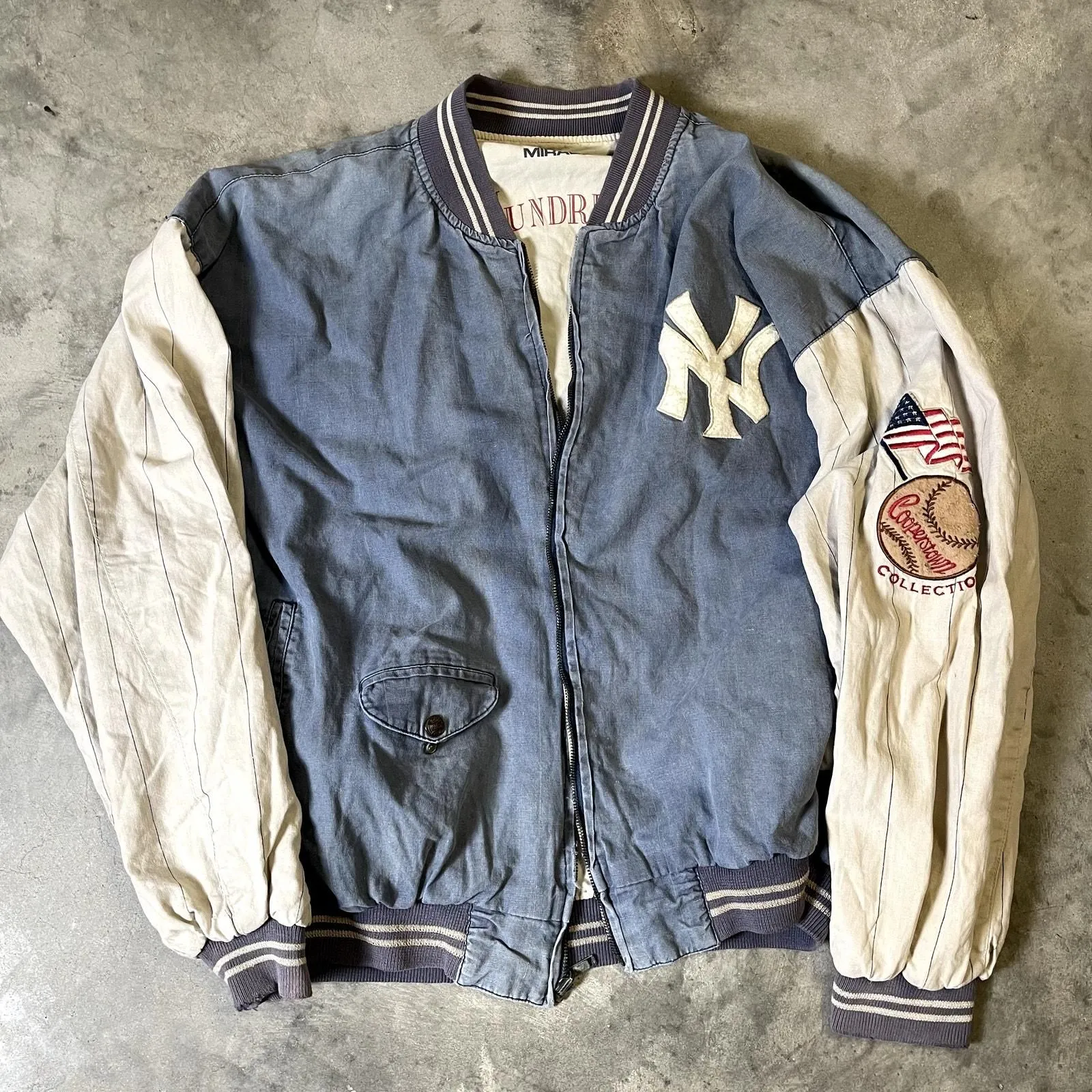 Product image for Vintage Mirage New York Yankees MLB Reversable Jacket - pre-owned---good - Mirage