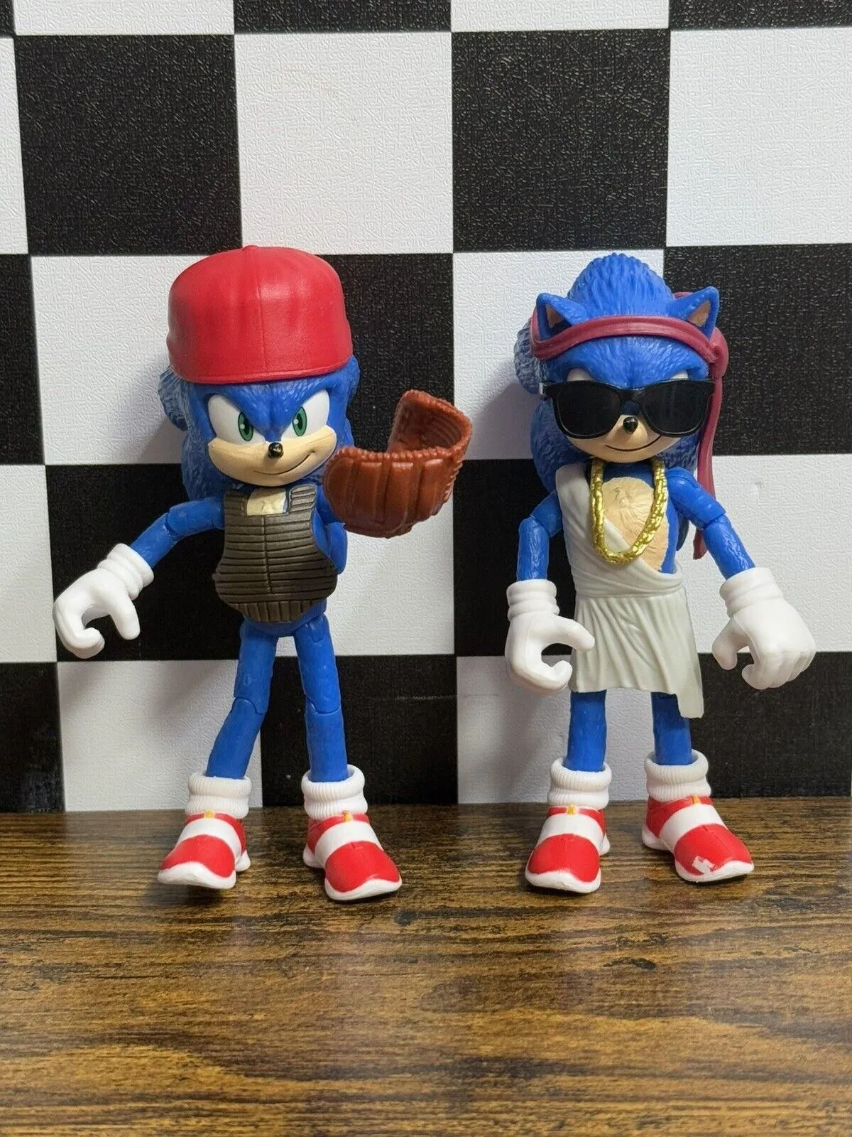 Product image for Sonic the Hedgehog 2 Jakks Pacific Action Figure Lot Of 2 Baseball Toga