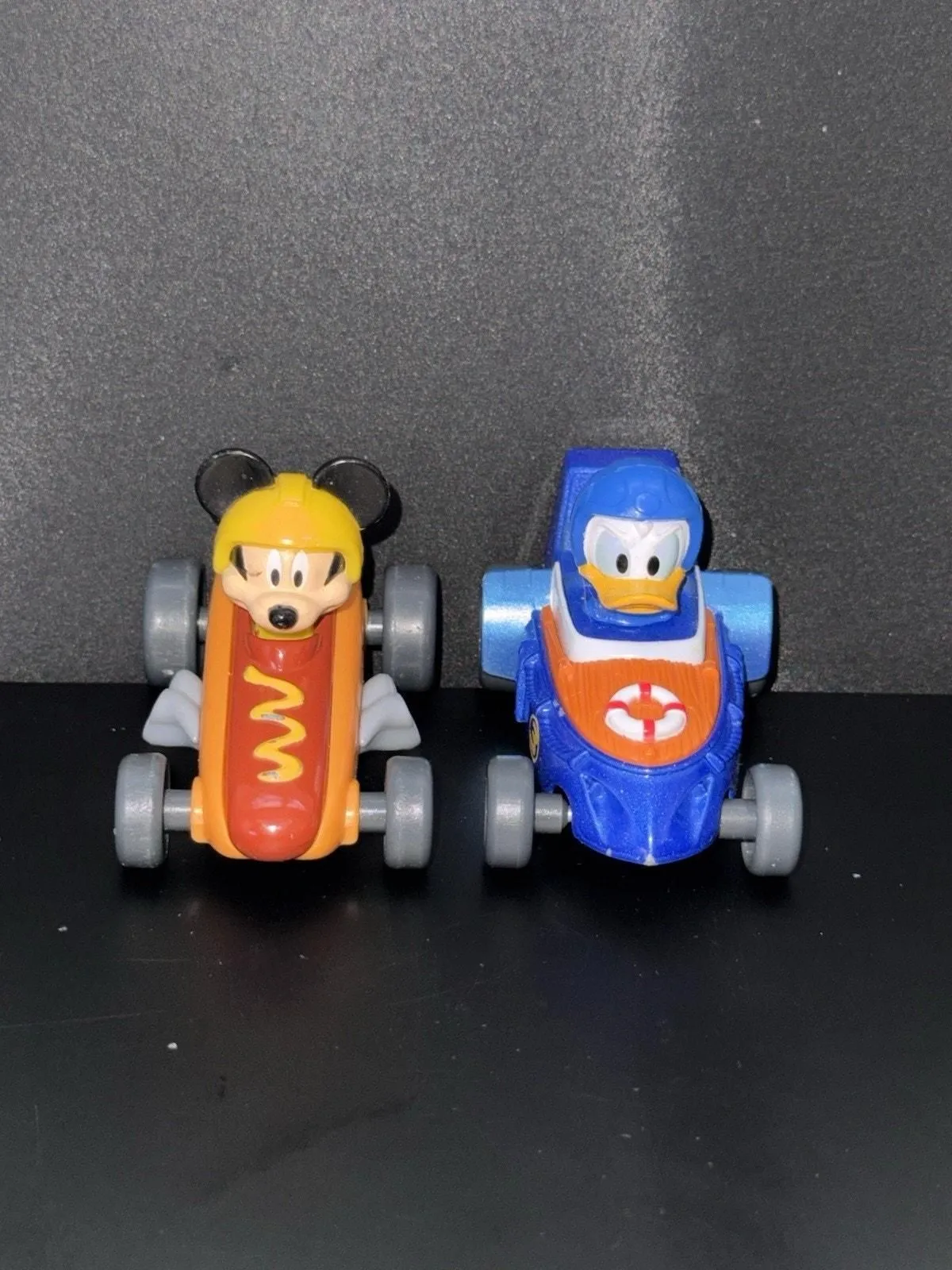 Product image for Mickey & The Roadster Racers Diecast Hot Diggity Dogster & Donald Cabin Cruiser