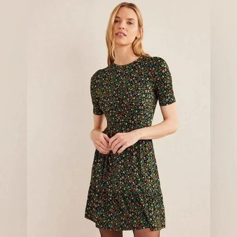 Product image for Body Ruched Bust Jersey Black Floral  Midi Dress 16/18L Side Seam Pockets - pre-owned---excellent - Boden