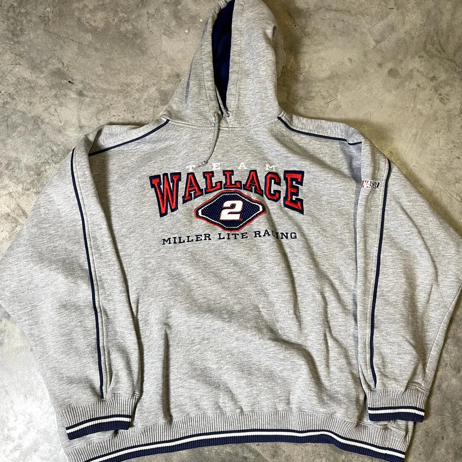 Product image for Vintage Chase Authentics Rusty Wallace 2 NASCAR Hoodie Sweatshirt - pre-owned---good - Chase Authentics