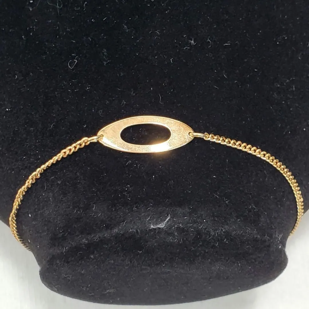 Product image for Avon Oval Gold Tone Link Chain Bracelet 4.25" Minimalist Classic Simple Basic - pre-owned---excellent