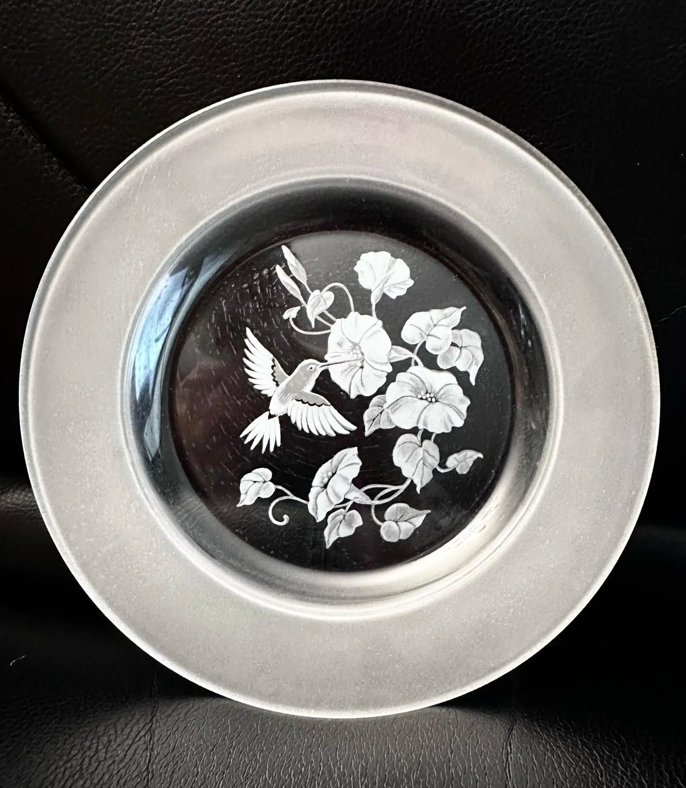 Product image for Vintage Hummingbird Frosted Etched Crystal Glass  Plates 8” Set of 2 