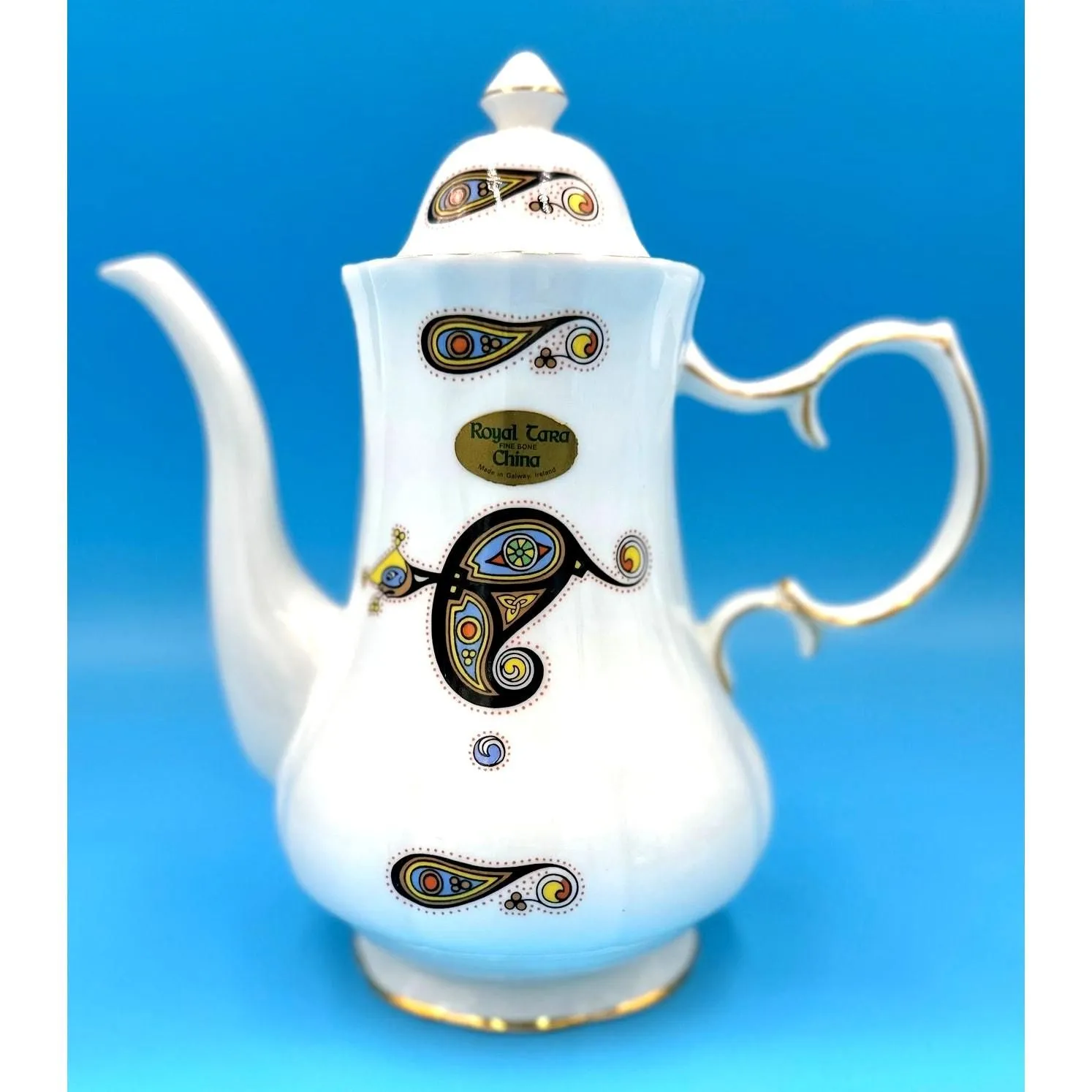Product image for Royal Tara Fine Bone China Book of Kells Teapot Set 11pc Creamer Sugar Bowl Mugs - new-with-box