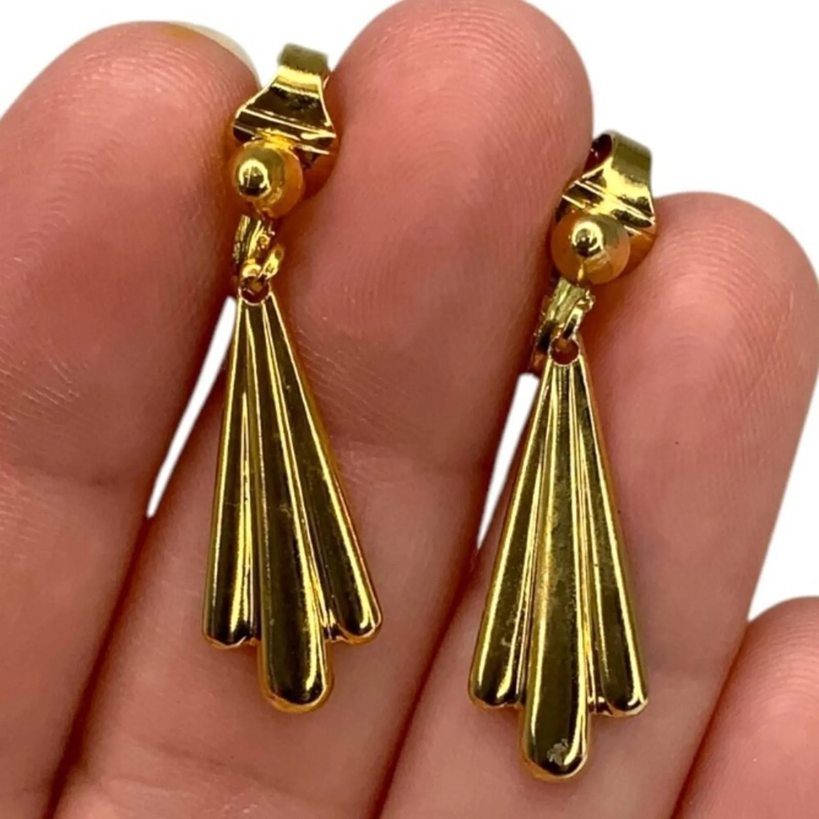 Product image for Vintage Art Deco Drop Gold Tone Clip On Earrings - pre-owned---good