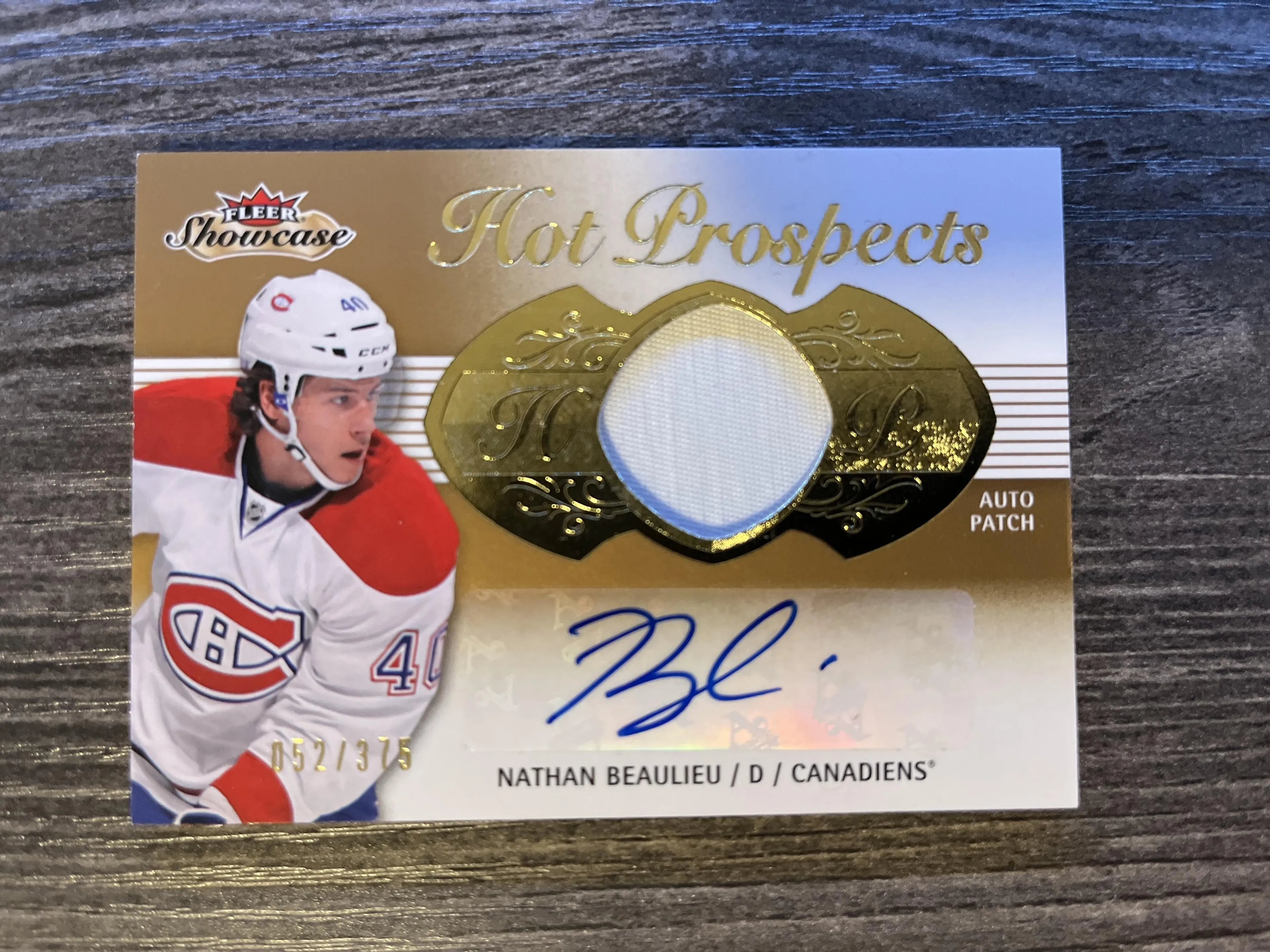 Product image for 2013-14 Fleer Showcase Nathan Beaulieu Hot Prospects Auto Patch /375 #175