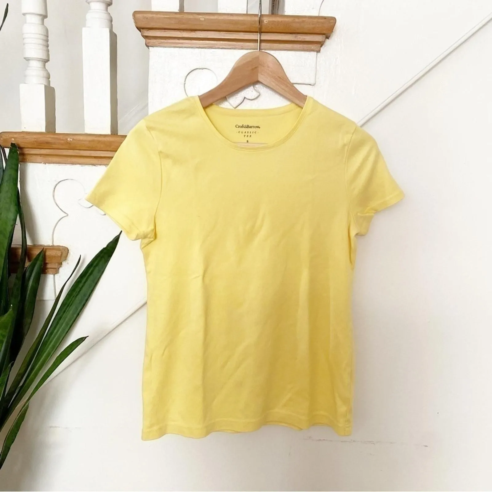 Product image for Croft & Barrow Yellow 100% Cotton Short Sleeve Classic Tee Size S - new-without-tags - croft & barrow