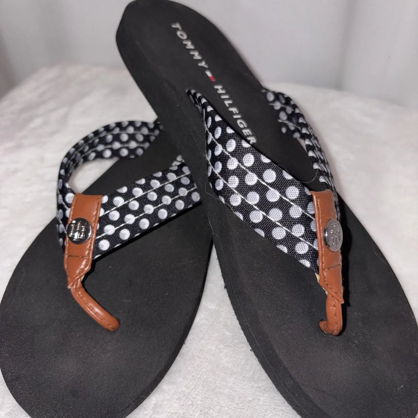 Product image for Tommy Hilfiger Blue & White Fabric Strap Flip Flop Women’s Size 9 NWOT - Tommy Hilfiger