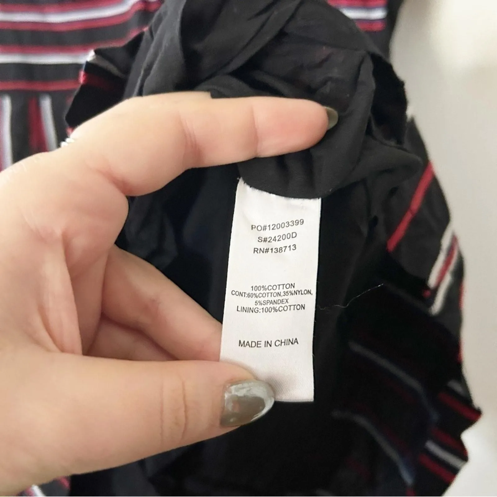 Listing Image Blurred Background