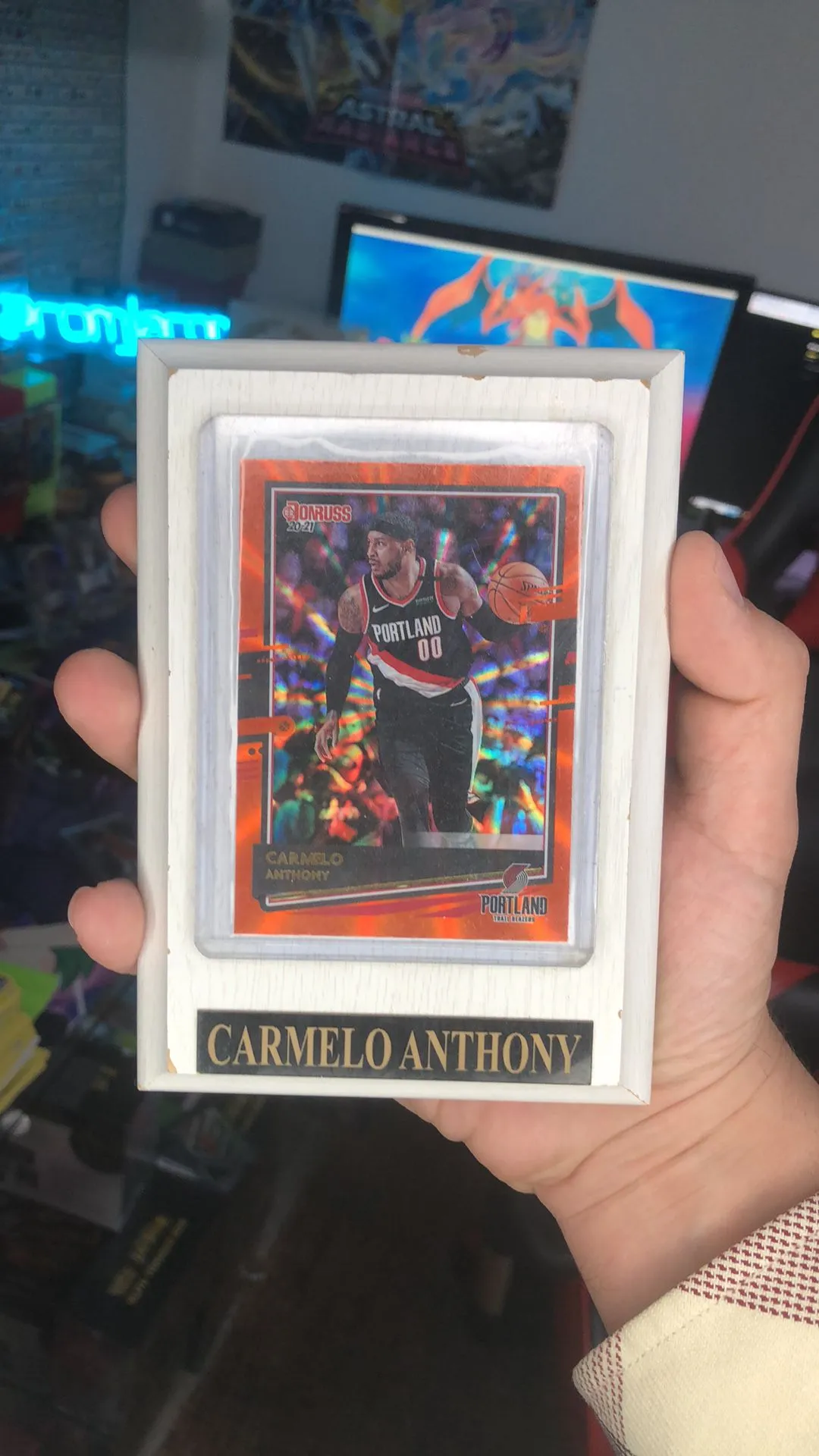Product image for Carmelo Anthony Plaque +6 Melo cards