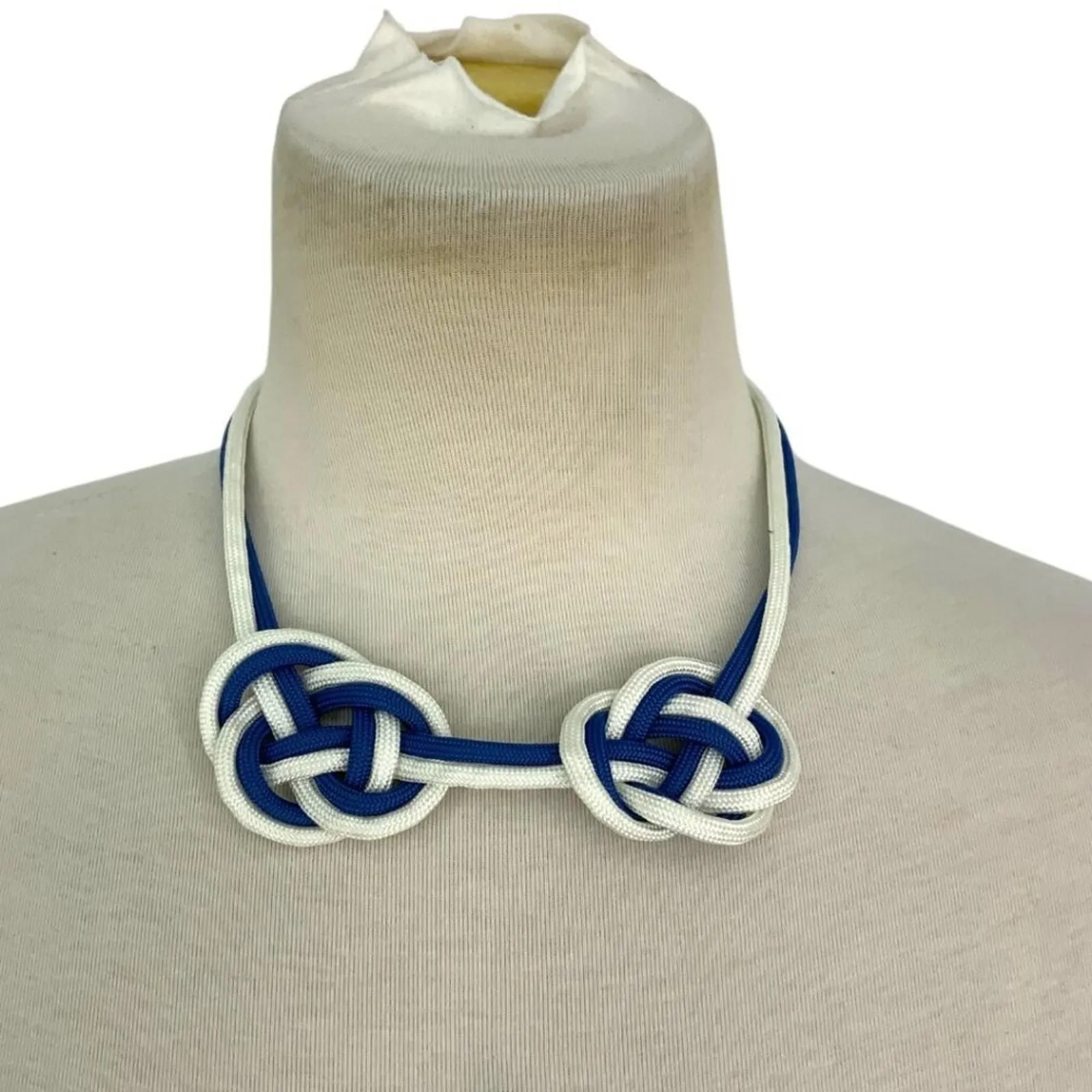 Product image for Vintage Nautical Knot Rope Necklace Blue White - pre-owned---good