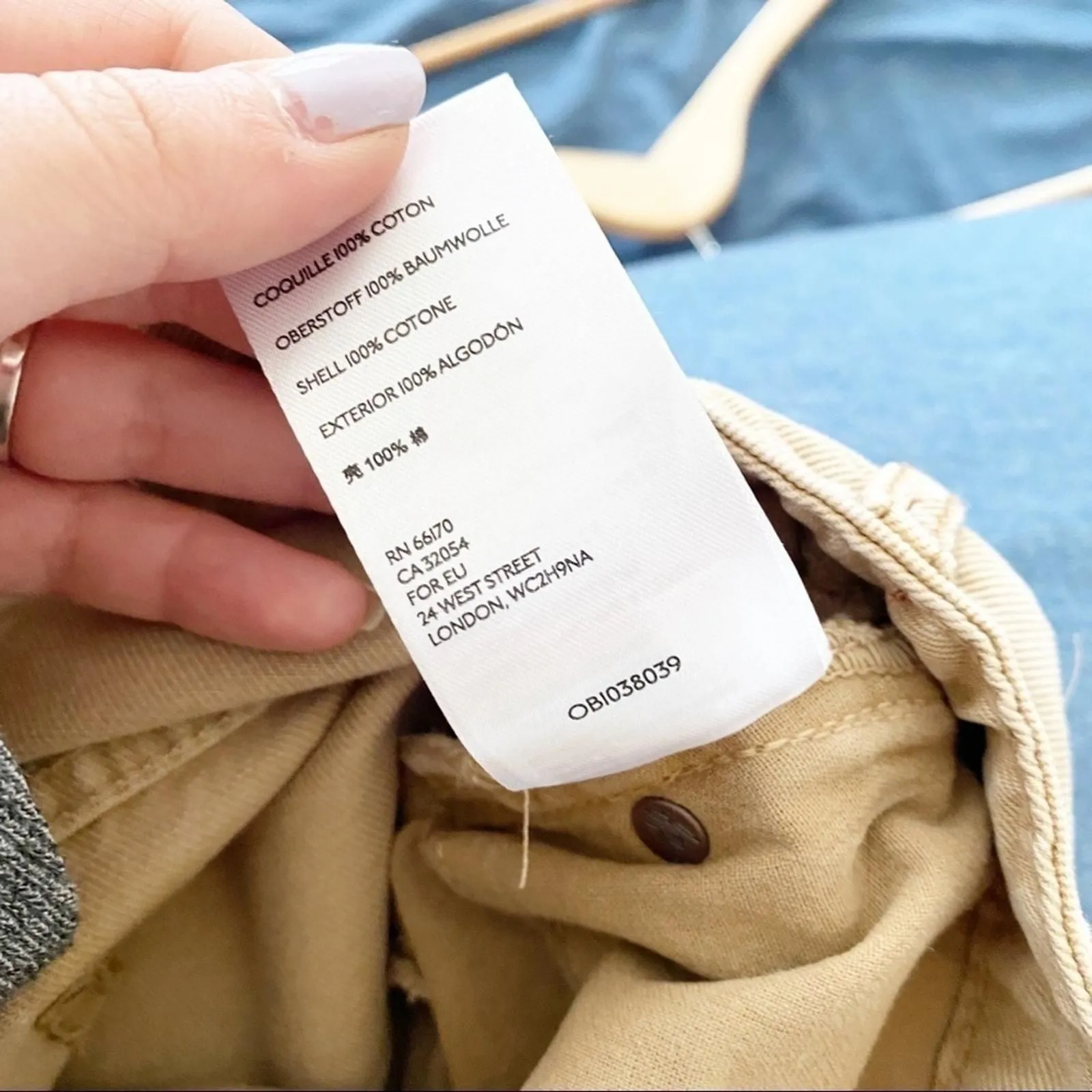 Listing Image Blurred Background