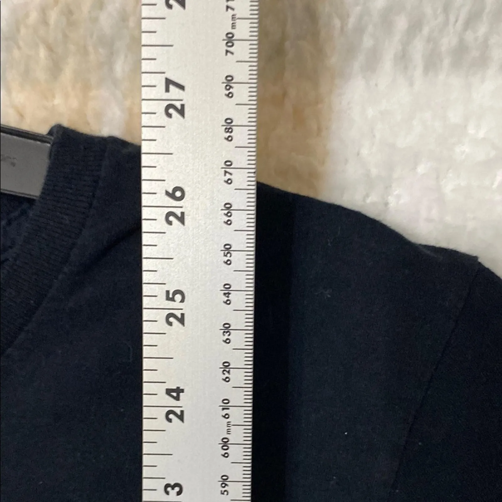 Listing Image Blurred Background