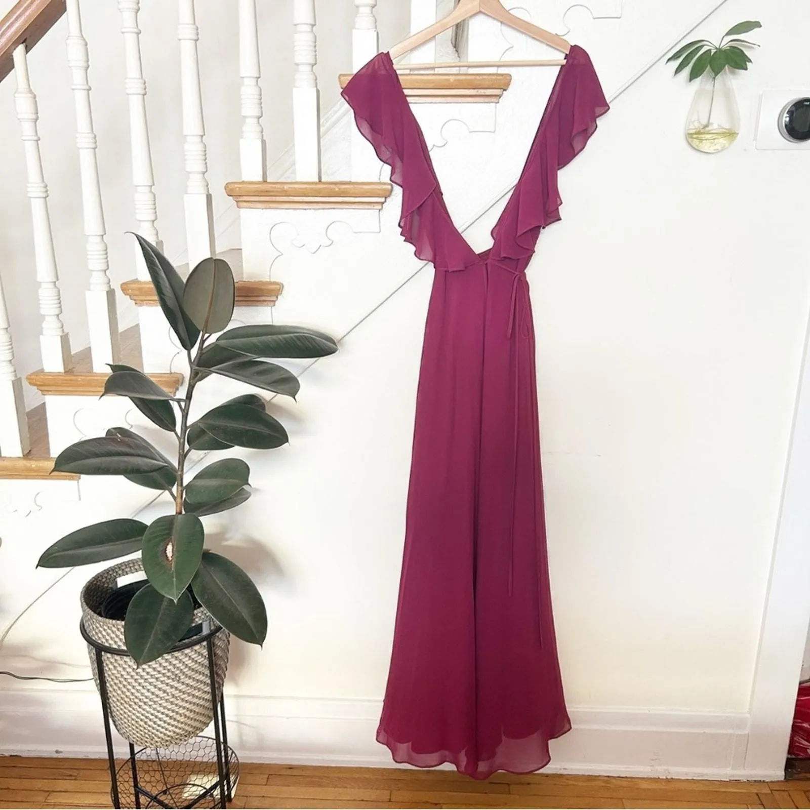 Listing Image Blurred Background
