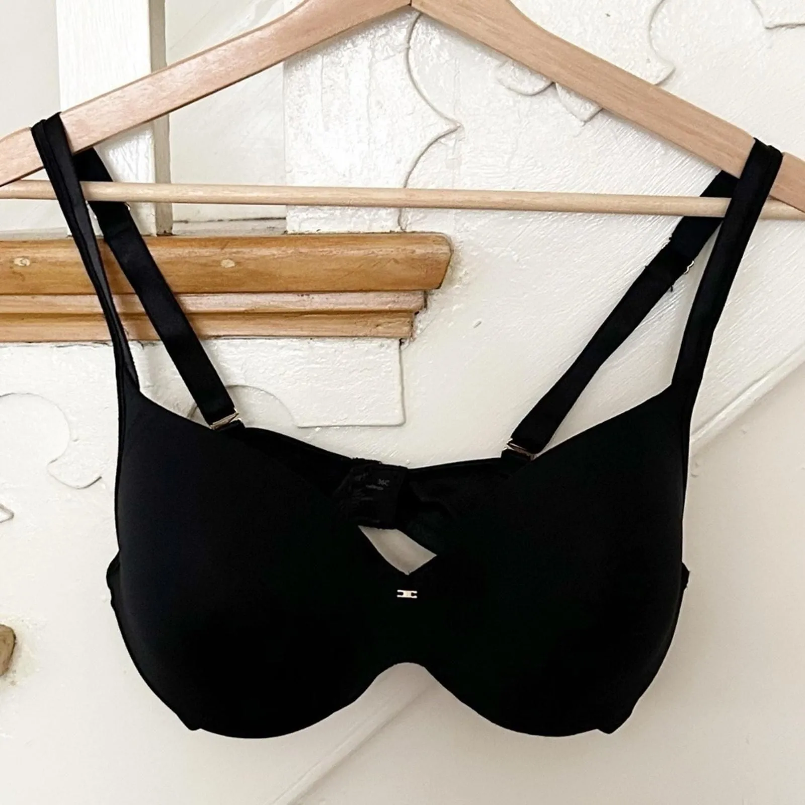 Product image for Warners 461 Womens Black Lightly Lined Underwire Convertible Lift Bra Size 36C - new-without-tags - Warners