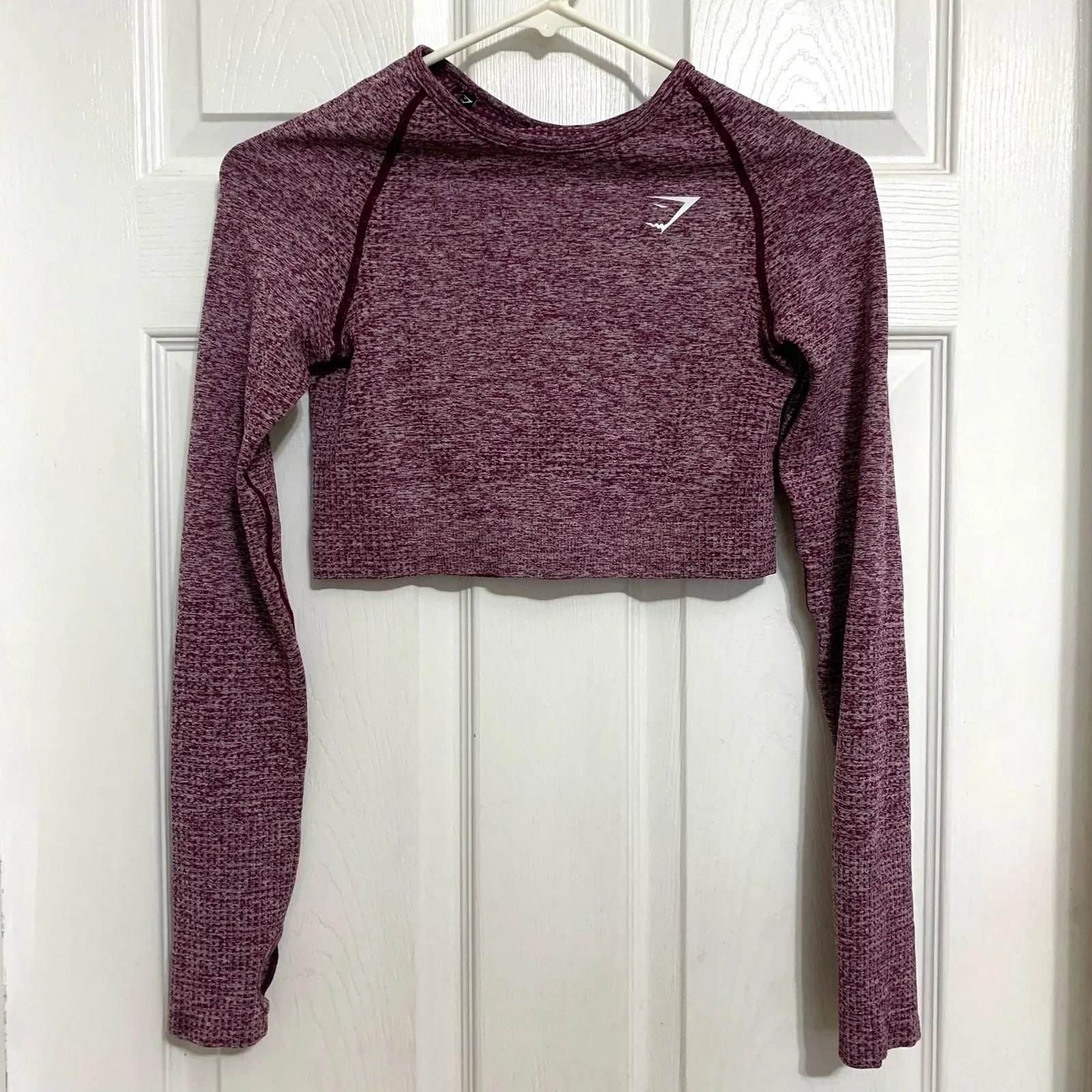 Product image for Gymshark Women's Vital Seamless Crop Long Sleeve Top - pre-owned---good - Gymshark