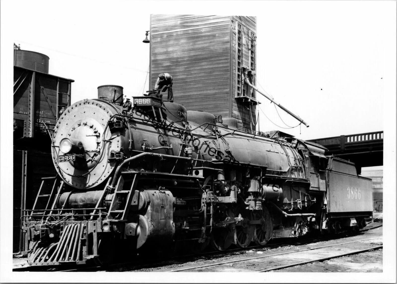 Product image for Vintage Atchison, Topeka & Santa Fe - ATFE Railway 3866 Steam Locomotive T3-461