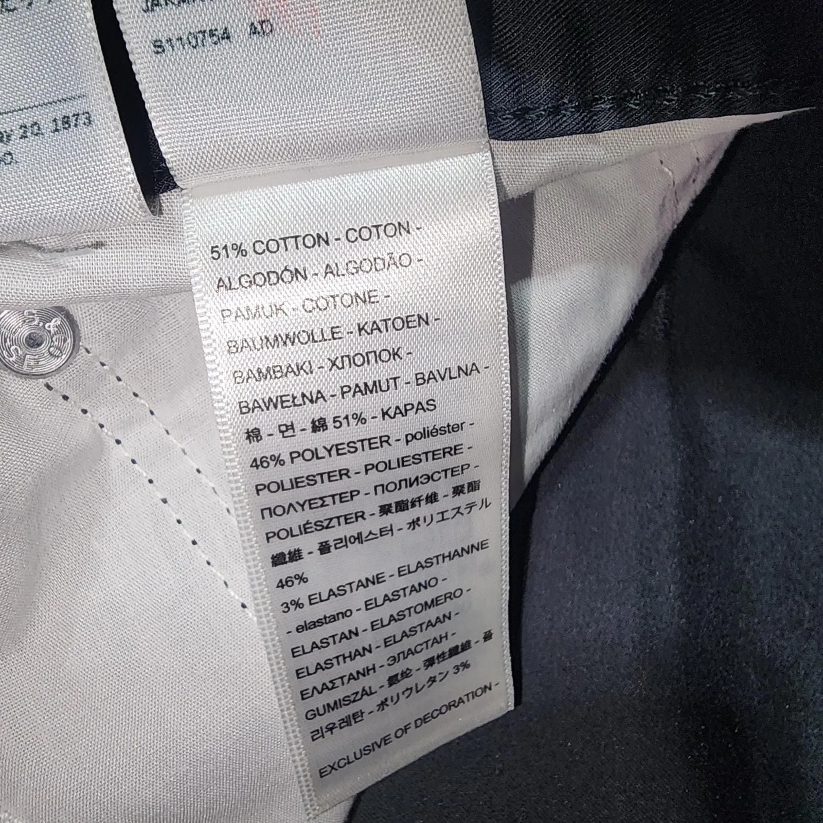 Listing Image Blurred Background