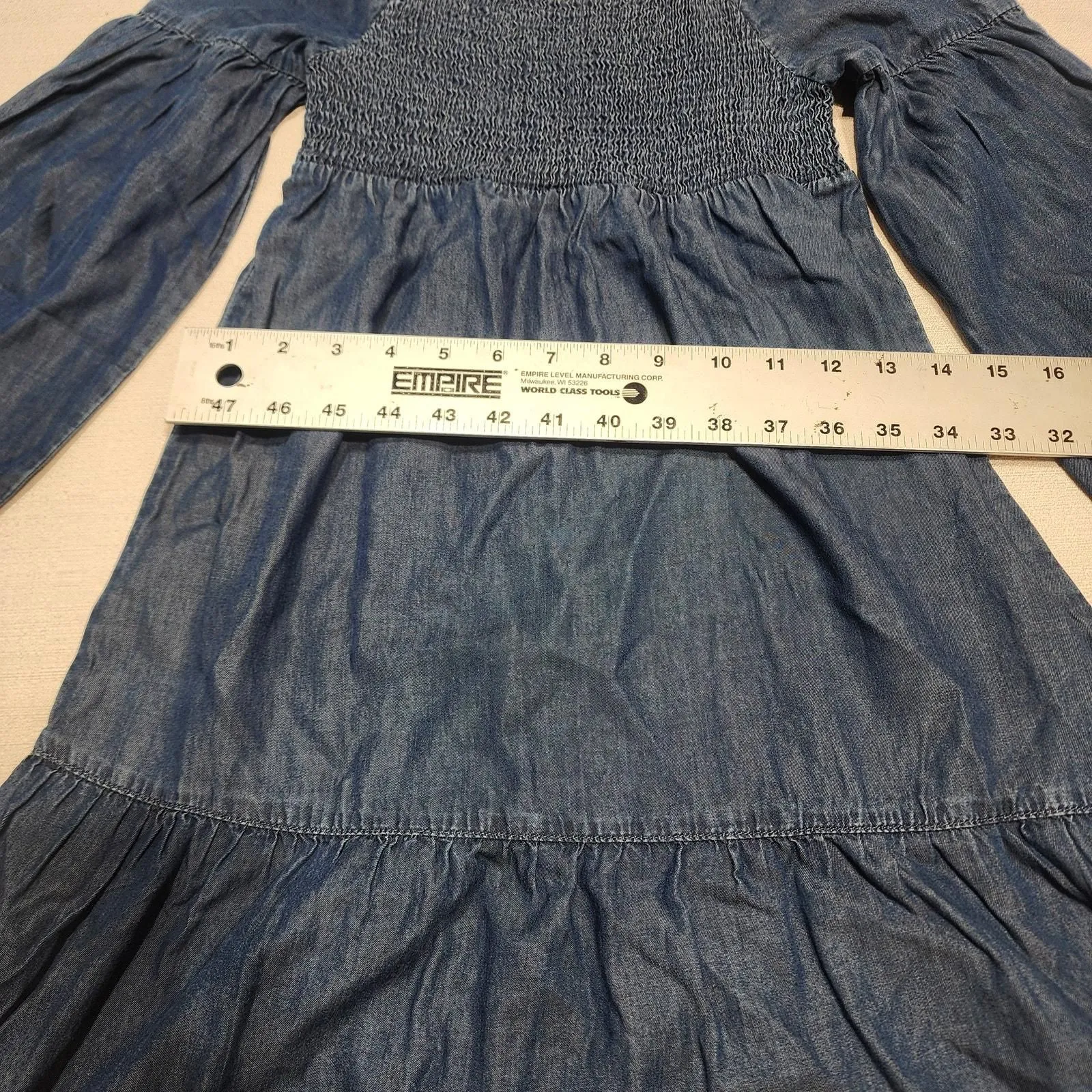 Listing Image Blurred Background