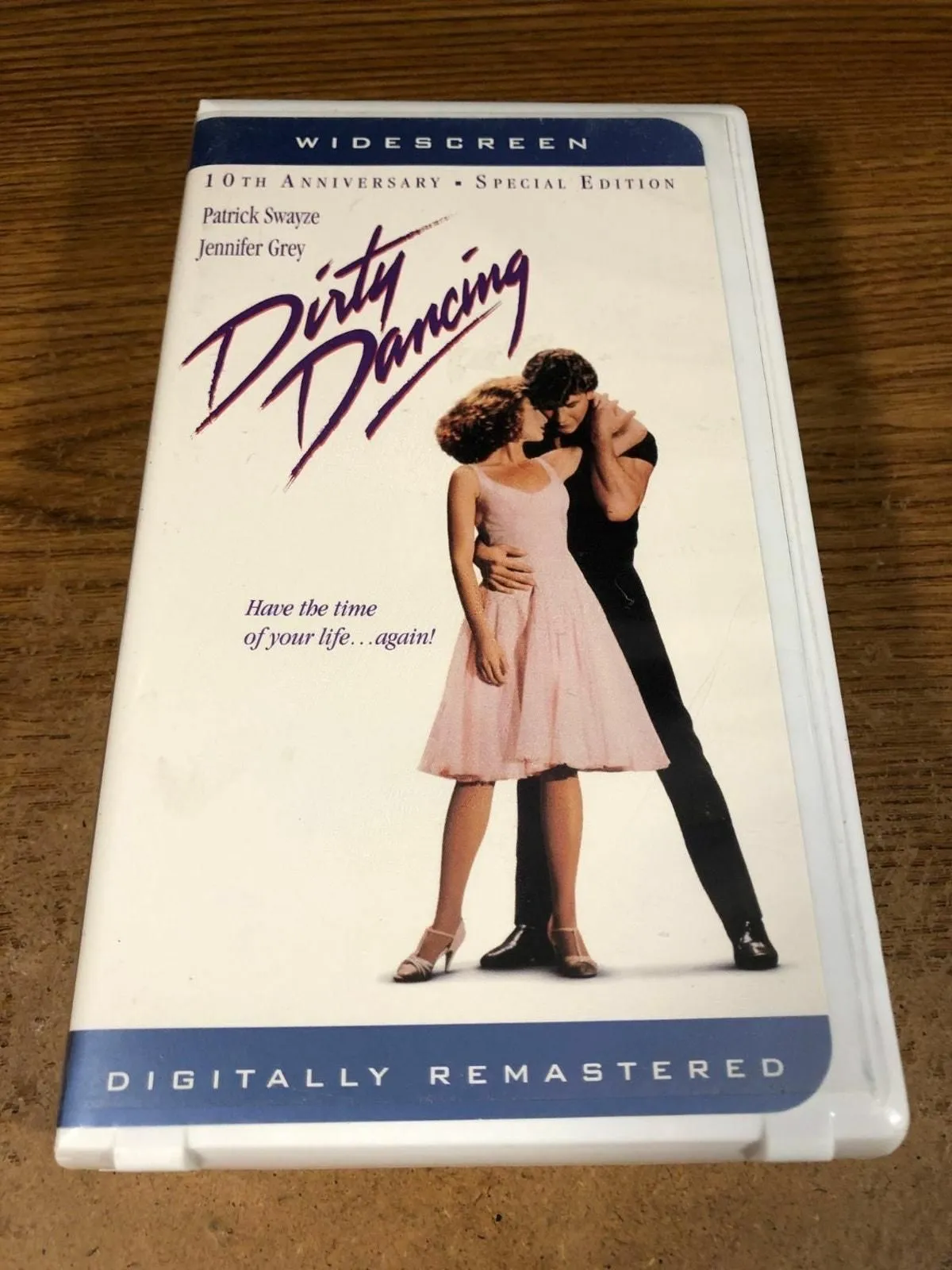 Product image for Dirty Dancing Widescreen 10th Anniversary Edition VHS Used Patrick Swayze RARE