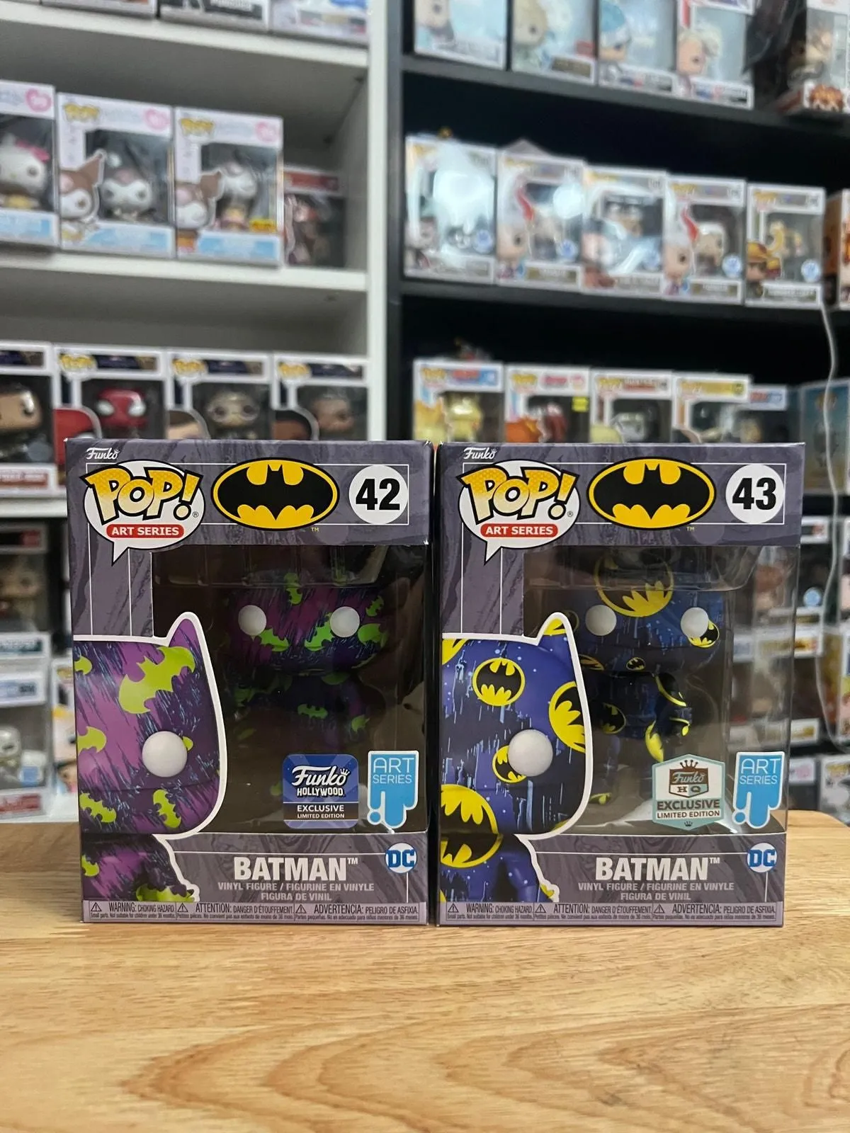 Product image for VAULTED LIMITED EDITION HOLLYWOOD & HQ Batman Art Funko Pops #42 #43 DC Comics