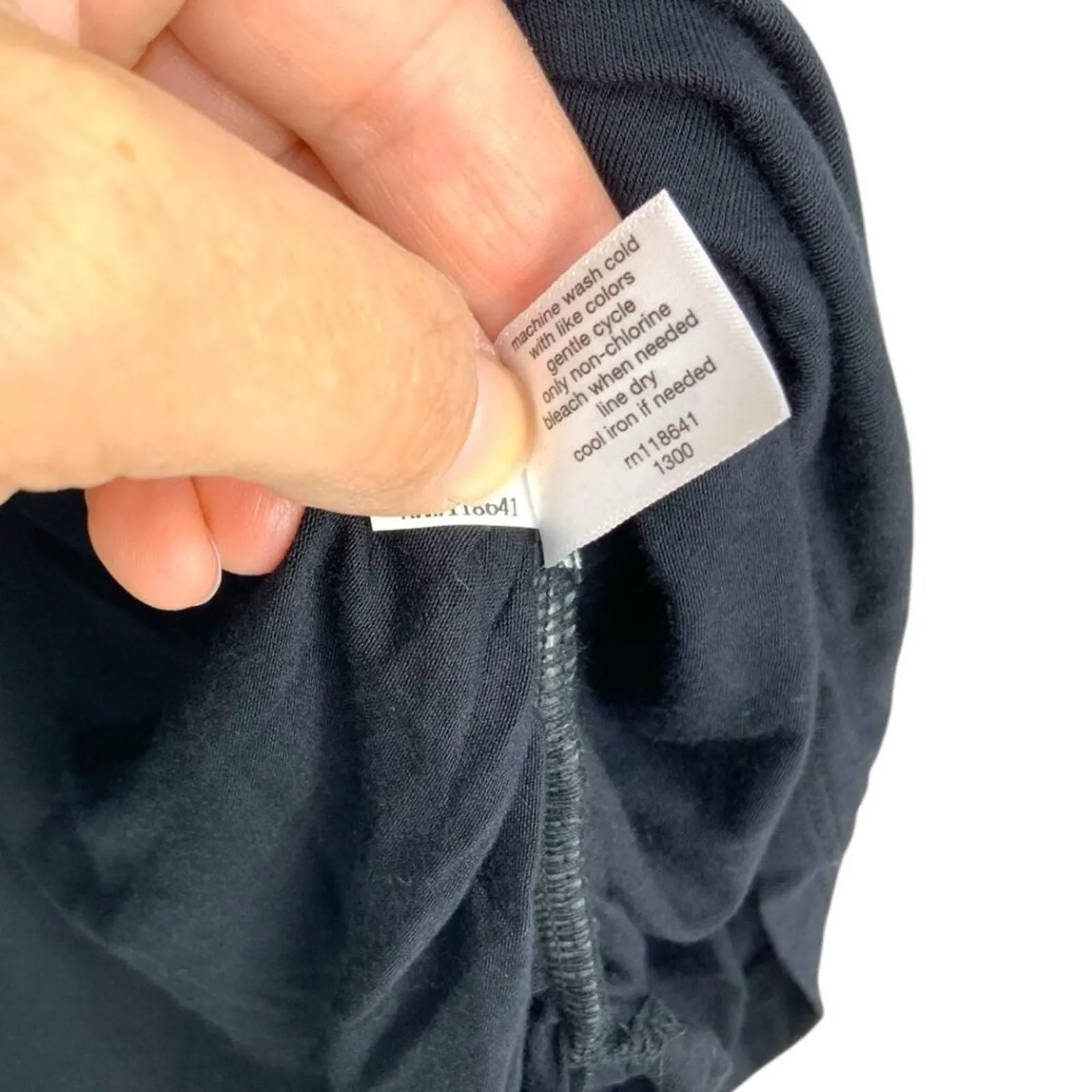 Listing Image Blurred Background