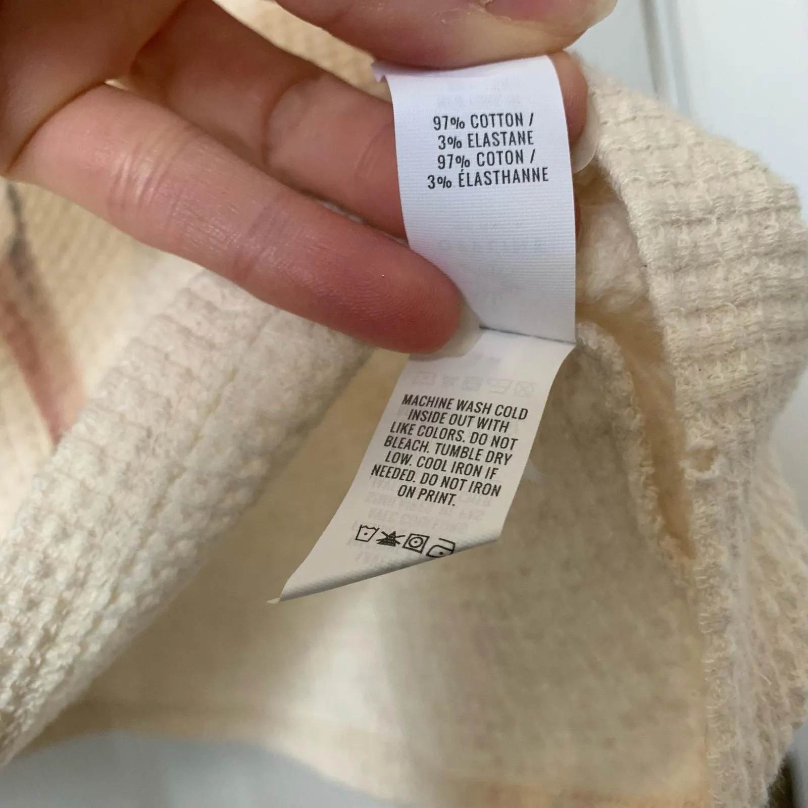 Listing Image Blurred Background