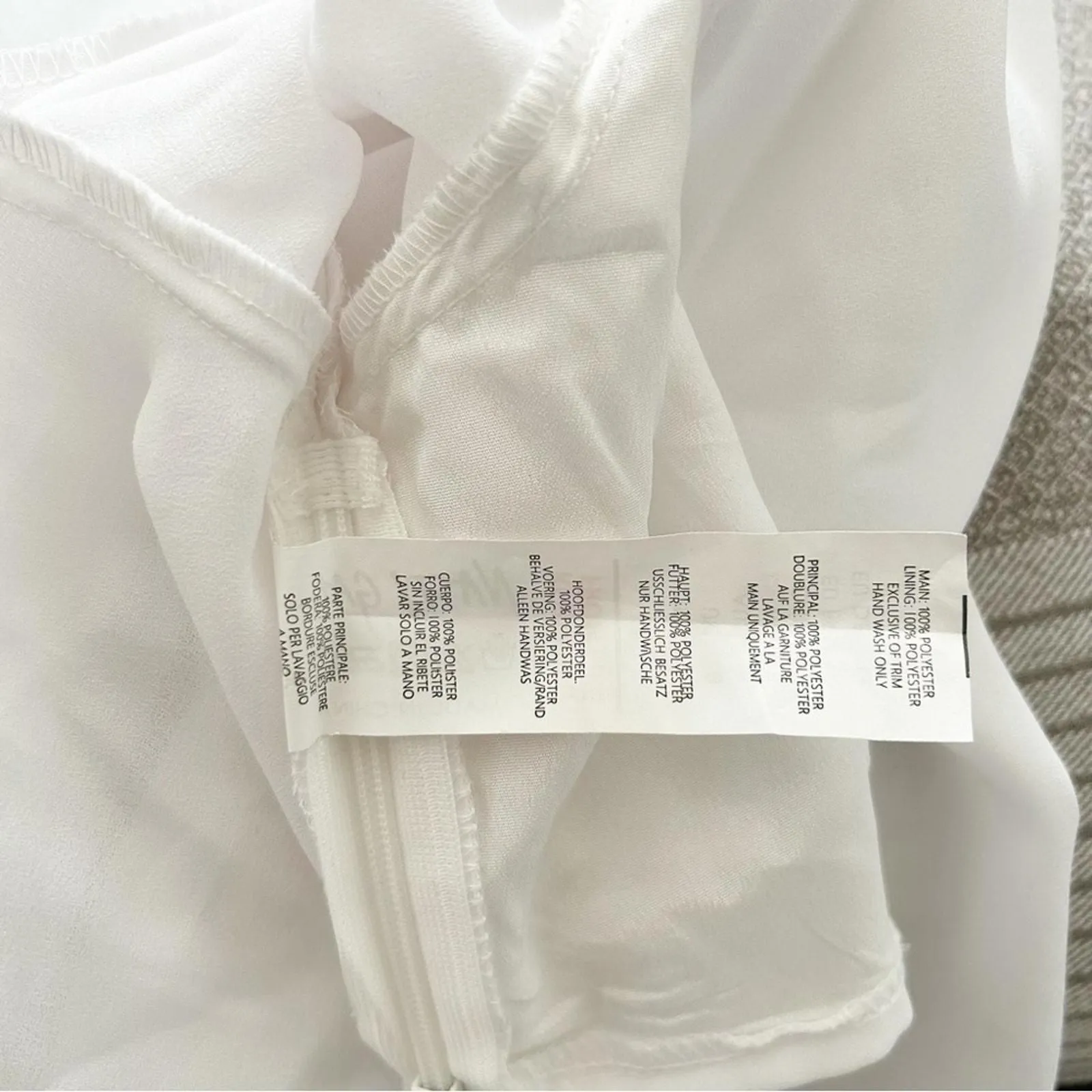 Listing Image Blurred Background