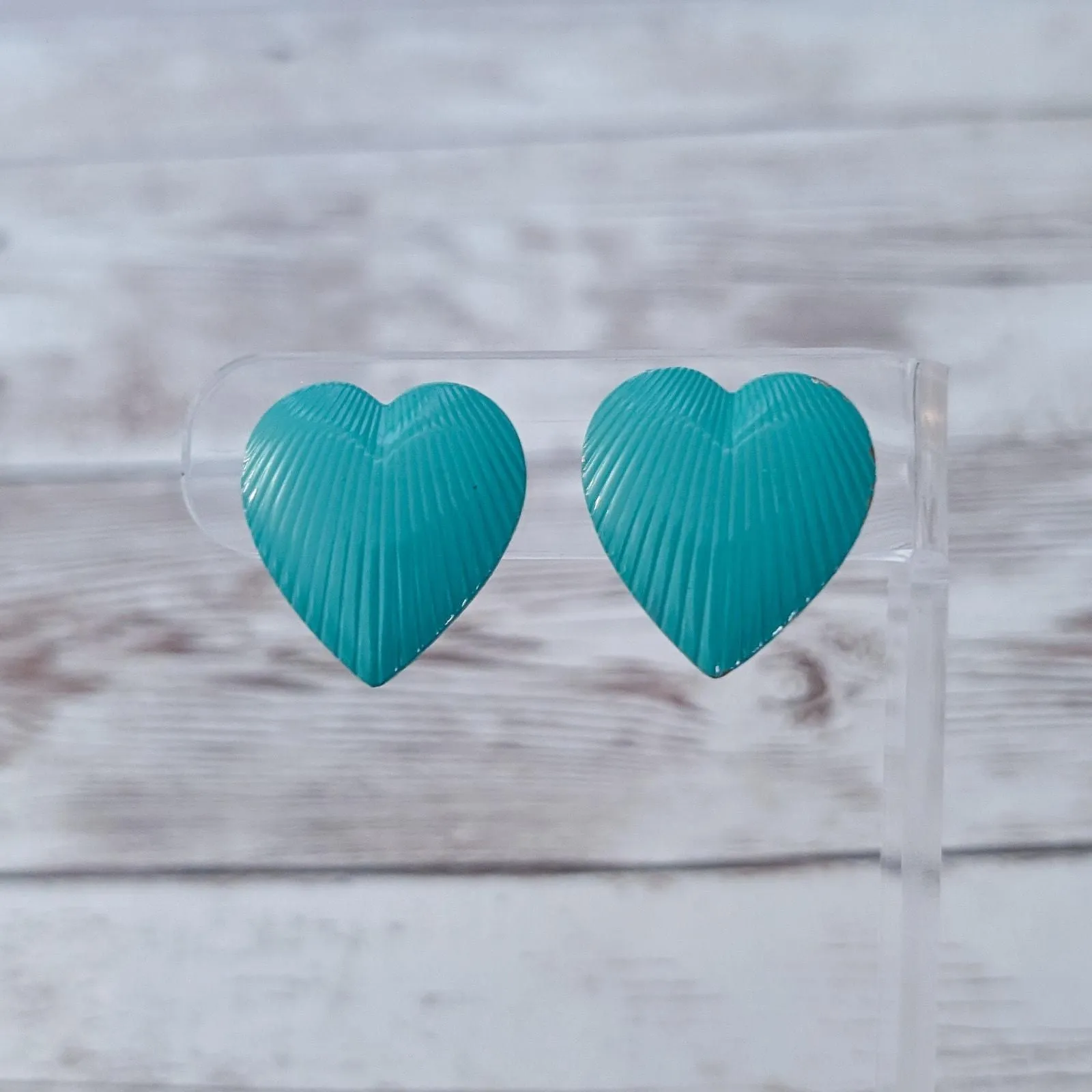 Product image for Vintage Clip On Earrings Retro Tealy Turquoise Tone Heart - Paint Chipping - Earring - pre-owned---good