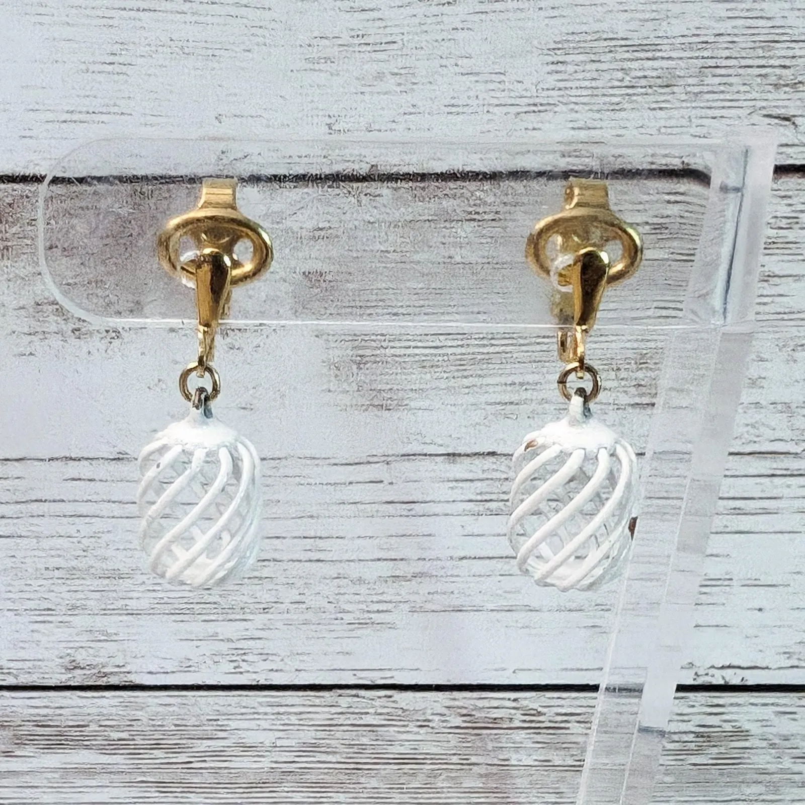 Product image for Vintage Trifari Clip On Earrings Off White Dangle - Paint Chipping - Earring - pre-owned---good