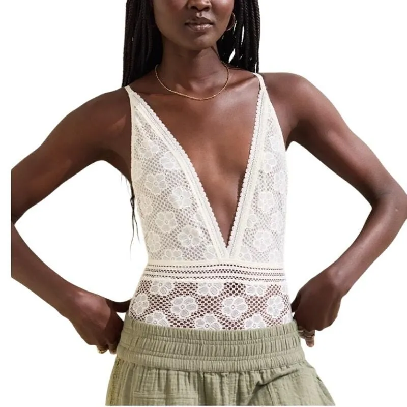New Aerie Womens Small Lacy Show Off Beachside White Lace Plunge Bodysuit -  small - new-without-tags - Aerie  Whatnot: Shop, Sell, Connect