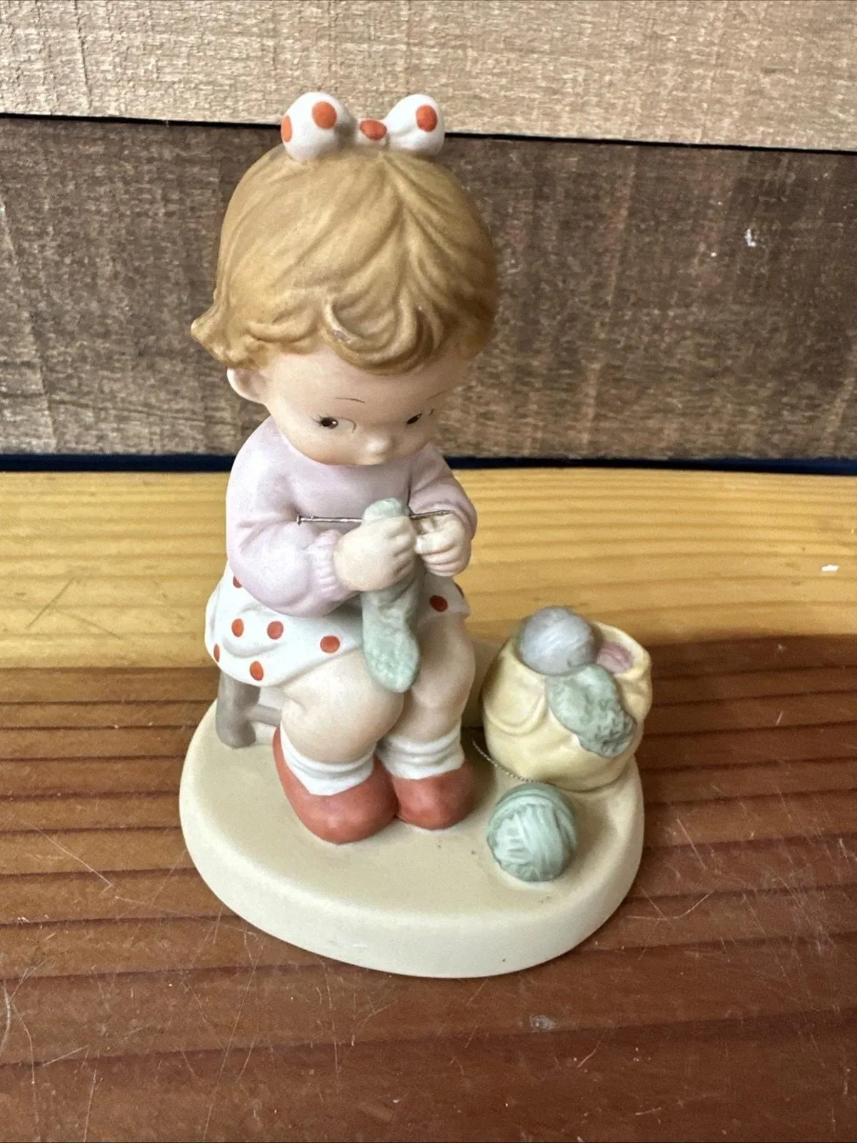 Product image for Enesco Memories of Yesterday “Knitting You A Warm And Cozy Winter” 522414