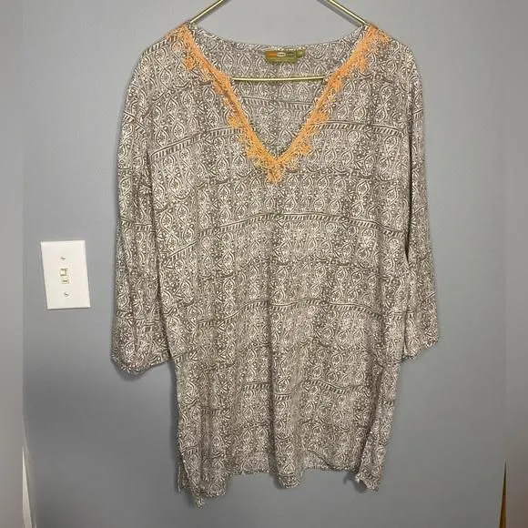 Product image for NWOT Rock Flower Paper Embroidered Tunic