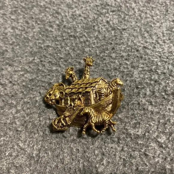 Product image for Avon Noah’s Ark Brooch, VTG