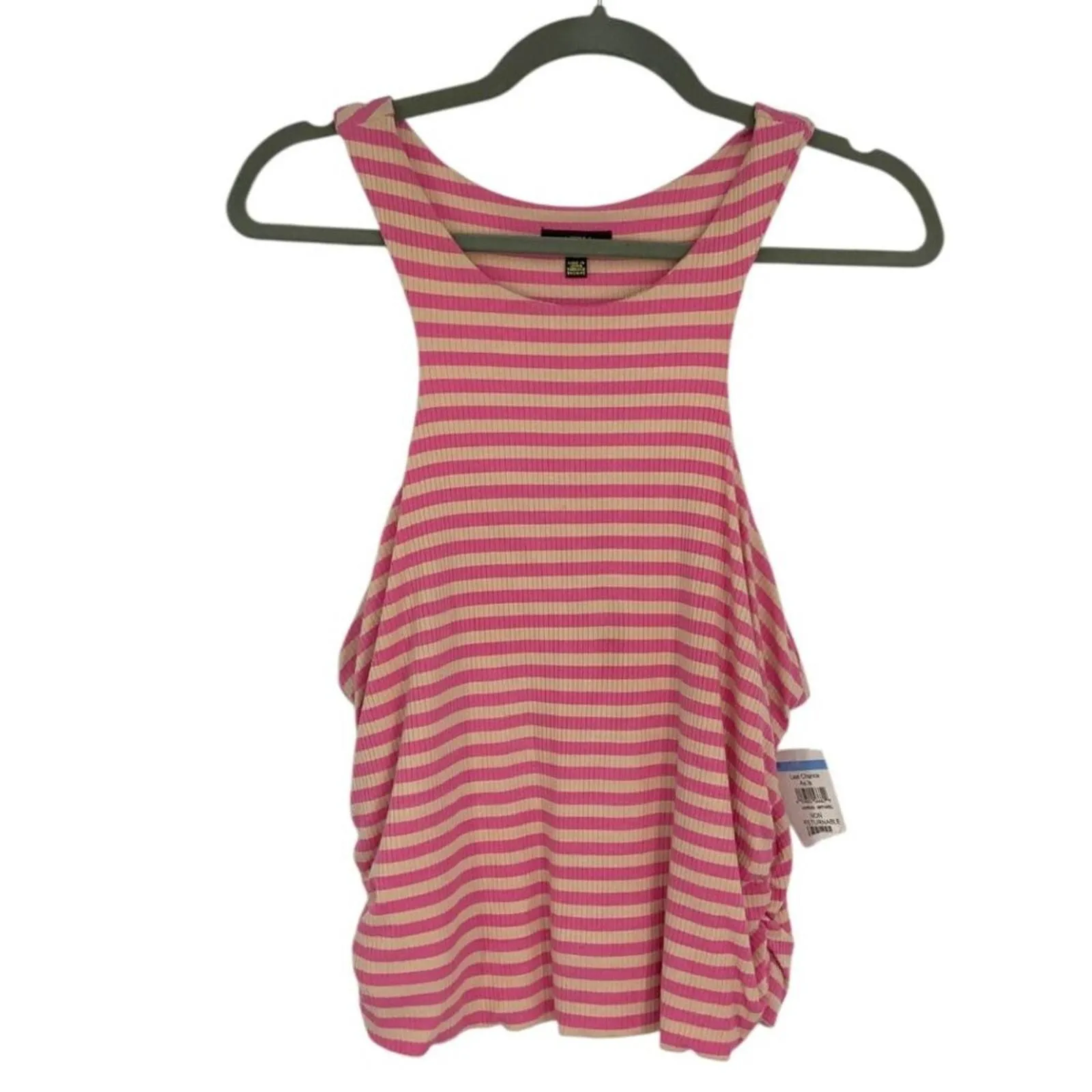 Listing Image Blurred Background