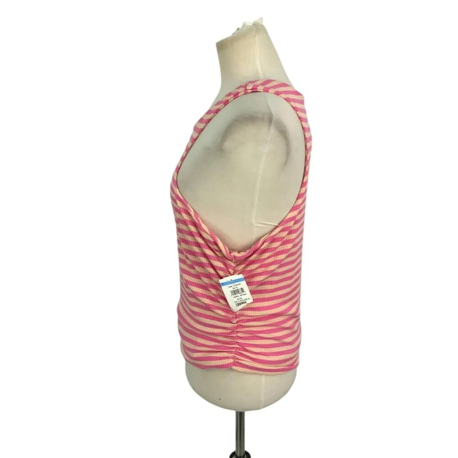 Listing Image Blurred Background