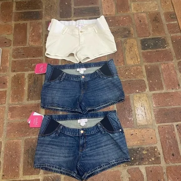 Product image for Lot of 3 Isabel Midi Maternity Shorts with side panels