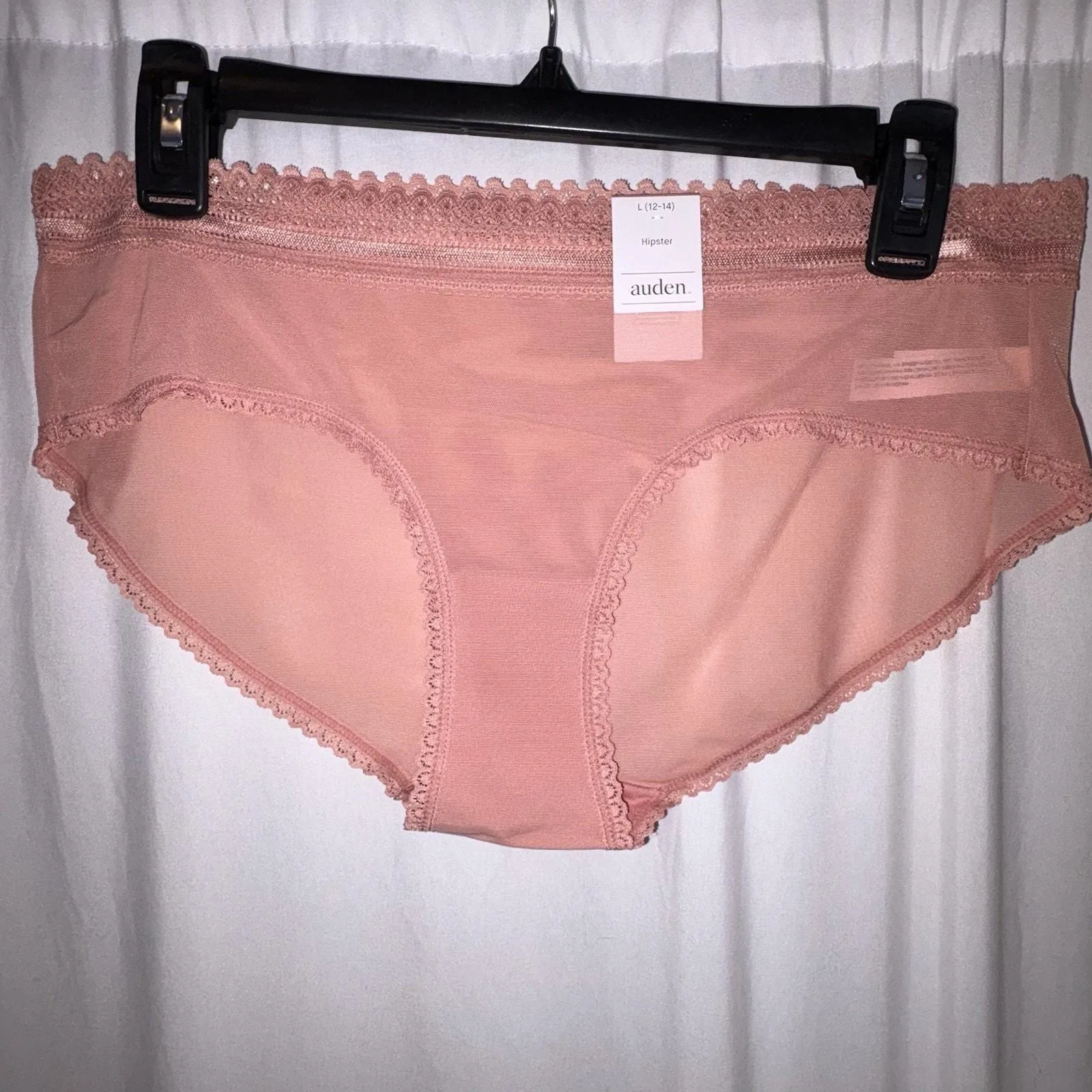 Listing Image Blurred Background