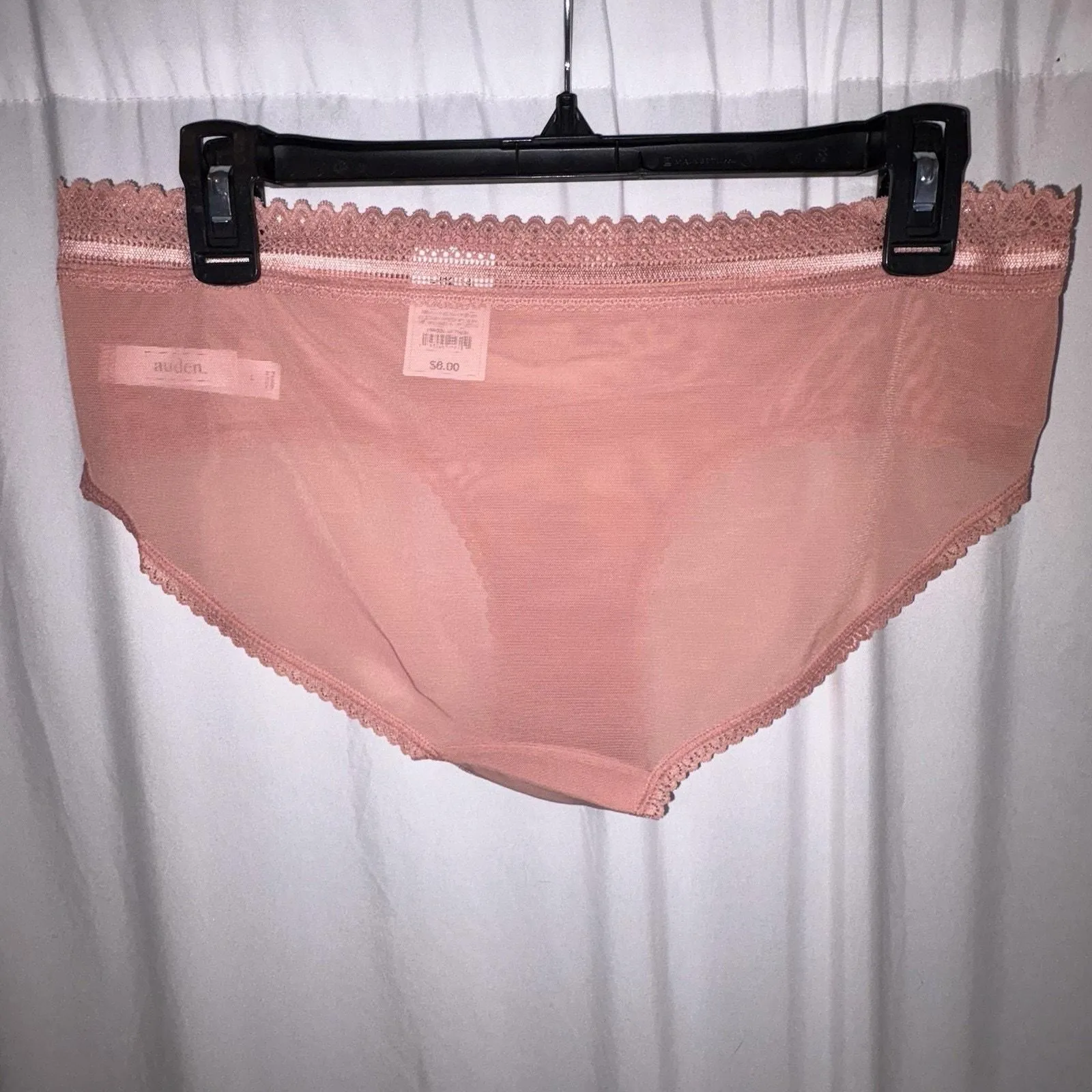Listing Image Blurred Background